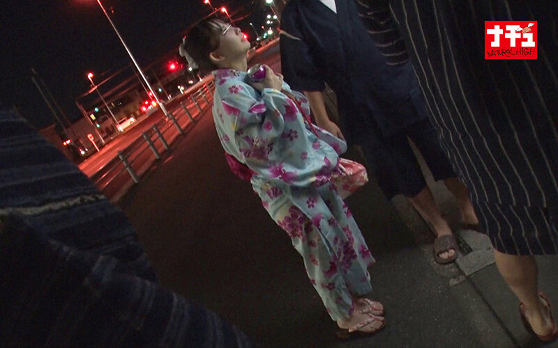 帰宅中の車内で大人に乳首をいじられ怯えて寝たふりしながら発情しだすおチビさん 推定146cm デカ尻娘 サンプル画像 2