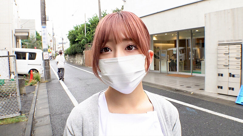 マスク美女感がハンパない歯科衛生士の皆さんww青空の下で童貞君のファーストキッス奪ってくれませんか！？マスクを外して現れる美顔で見つめる超濃密ベロキスで初めてのキッスを奪ってセキララ超発情！仕事も忘れて童貞君をベロベロ接吻とともに生ハメ中出し筆おろしww サンプル画像 11