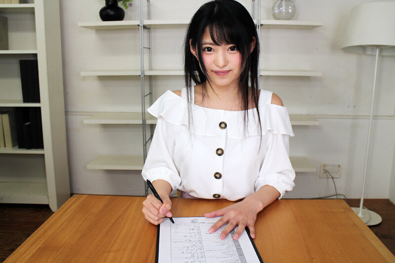 【VR】ワンコインベスト！「面接で中出しくらいみんなやってるよ？」AV会社の面接にきた美少女を騙して中出し体験VR！ サンプル画像 14