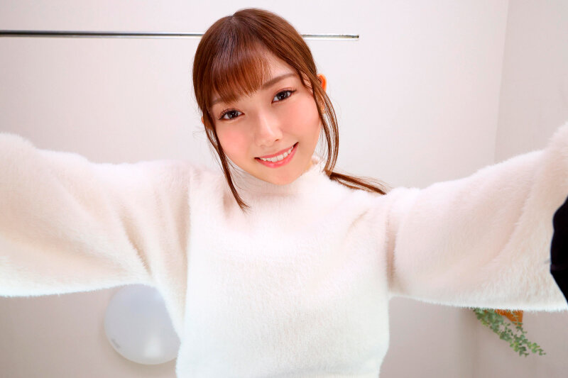 【VR】【8K】ベロが吸い付いて離れない、キス沼に堕ちる初体験！年上彼女のとろ甘ベロキスに優しく沼堕ちさせられる 逢沢みゆ サンプル画像 8