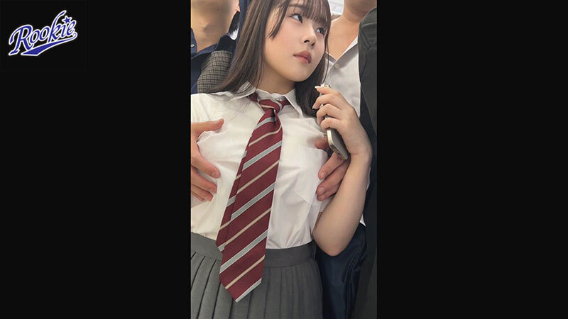 電車で毎日見かけるカワイイあの子を粘着ストーキング！電車痴●！睡眠姦！自宅襲撃！の鬼畜オンパレード 桜庭ももな サンプル画像 3