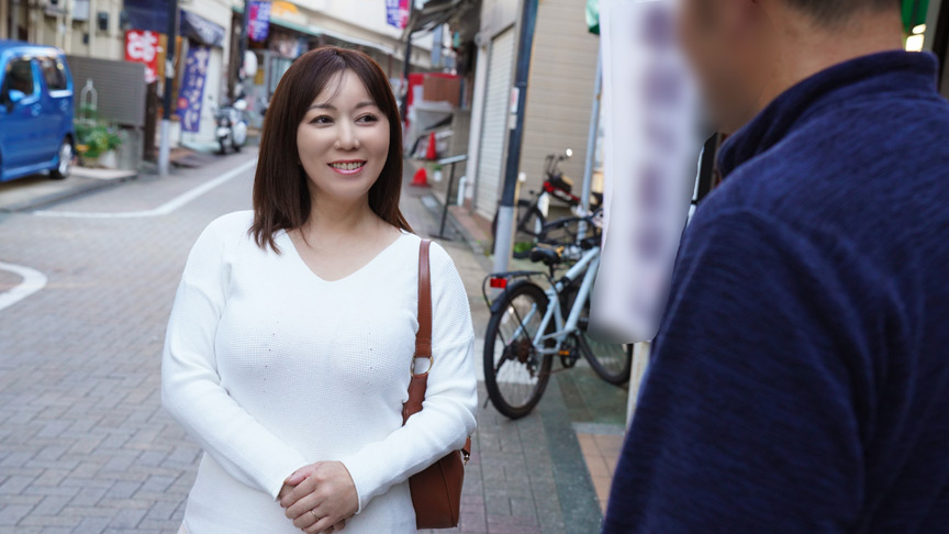 ナンパするなら絶対 地元の商店街 逸材美熟女4名ゲット7 サンプル画像 1