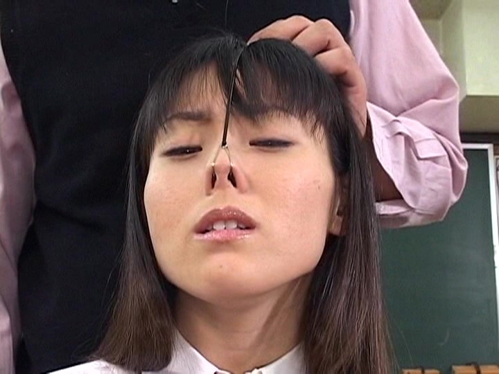 美少女制服顔面嬲り ロリ顔破壊悪魔の宴 サンプル画像 3