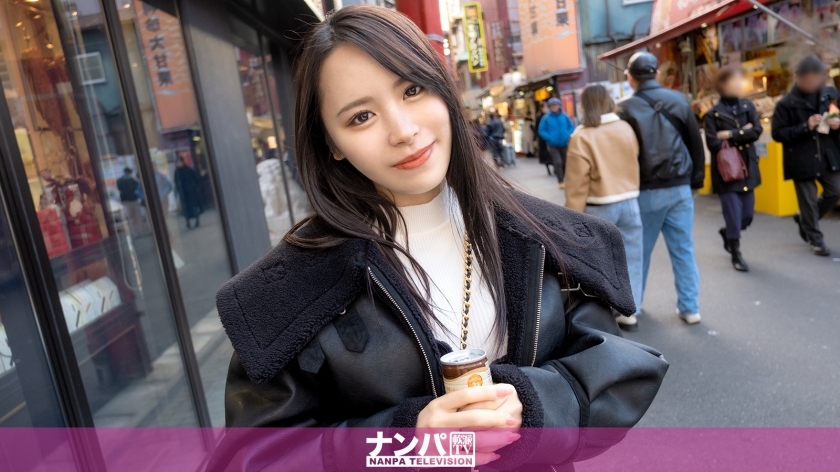 200GANA-3209 マジ軟派、初撮。 2163 乳首の色でセックス相性診断！！ストロベリー色の下着に包まれたふっくらDカップをベロベロのジュボジュボに舐めまわす！！乳首が弱点なのか、カリカリくすぐるだけでビクビクと陸に打ち上げられた魚のように跳ね出す活きのいい中華街クール系美女！！ミニマ●コで絡めとるようなイチャラブ騎乗位に大昇天不可避！！！！！乳輪の色を確認したかっただけなのに、いつの間にかおいしくいただいちゃいました～！！！！！