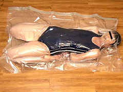 CONI-009 人間真空パック 水着編