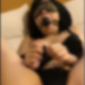 【ハメ撮り】【中出し】スタイル抜群な人妻を拘/束してAV大好きド変態鬼畜社長に献上したら、ハメ撮り撮ってきましたｗ